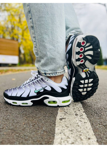 Чорні Осінні кросівки чоловічі nike air max plus tn black white mint найк аір макс тн плюс No Brand