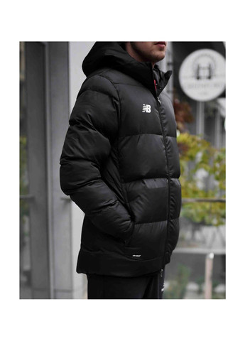 Черная мужской пуховик team base black mj031540bk New Balance