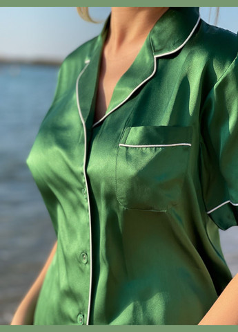 Зеленая всесезон пижама шелк милан l зеленый Silk Kiss