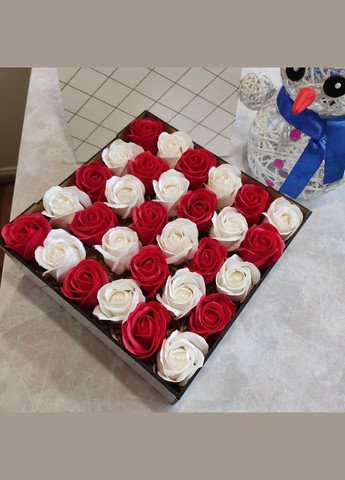 Подарочный бокс с розами для девушки на день рождения 8 марта день влюбленных (ar35) No Brand (315888816)