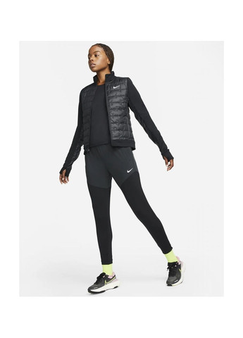 Черная куртка женская therma-fit black Nike