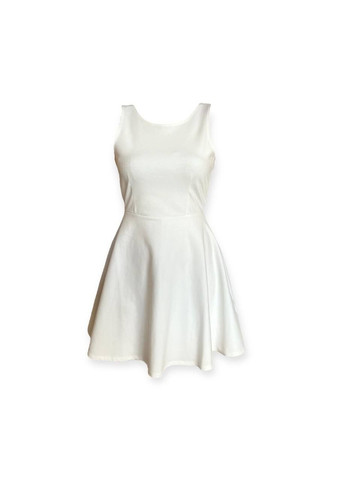 Белое повседневный платье черный Silvian Heach однотонное