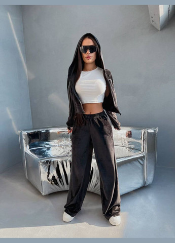 Жіночий спортивний костюм з капюшоном. Україна (331605983)