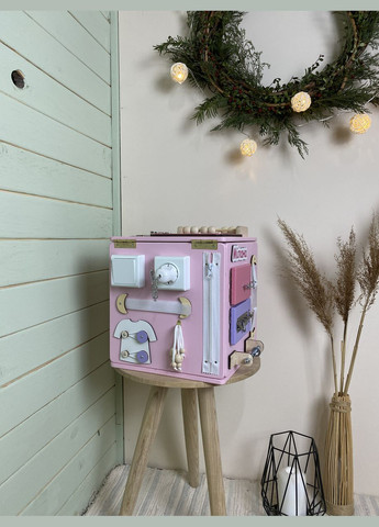 Бізікуб для дівчинки, бізікуб з місцем для іграшок, рожевий бізікуб 25х25 см No Brand (348357580)