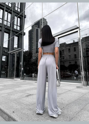 Жіночий костюм вільного крою Avanti (330578141)