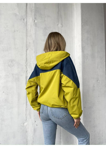 Лаймовая демисезонная куртка-ветровка женская Style Point