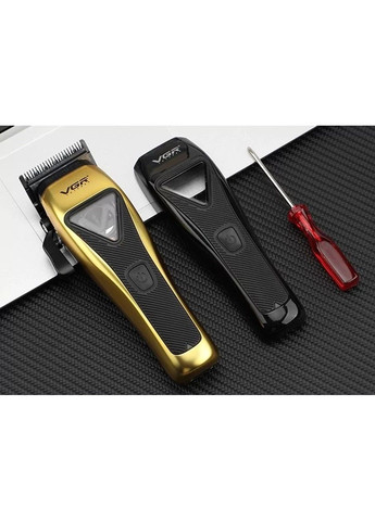 Професійна машинка для стрижки VGR V-015 Pro 7Вт 2500 мАг з насадками No Brand (332635730)