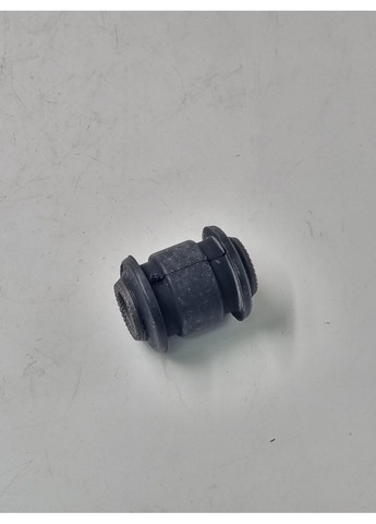 Сайлентблок поперечного рычага, AAMTO1121 48710-33070 Tenacity (363839810)