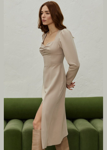 Бежева сукня з розрізом міді костюмна тканина бежева Vovk однотонна