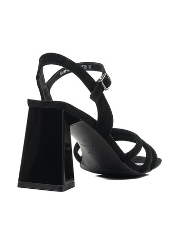 Черные босоножки (1212л) Mantyyra
