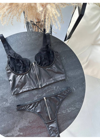 Черный стильный комплект с кружевом и молниями Vakko