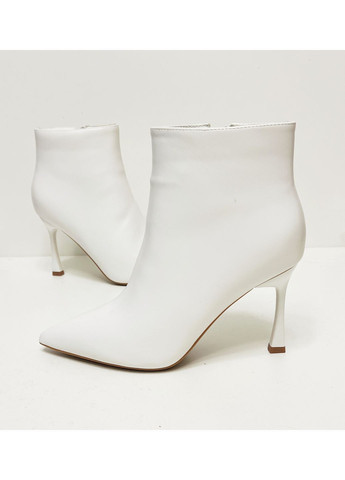 Белые ботильоны женские белые демисезонные ботинки нарядные на шпильке Lemon демісезонна стильні на шпильці