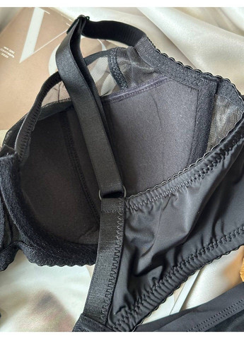 Чорний жіноча нижня білизна на 4 розмір комплект чорний Lanny Mode