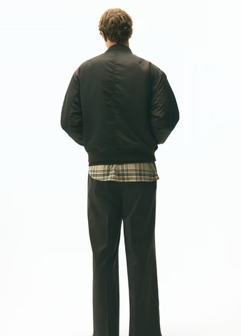 Темно-зелена демісезонна куртка H&M