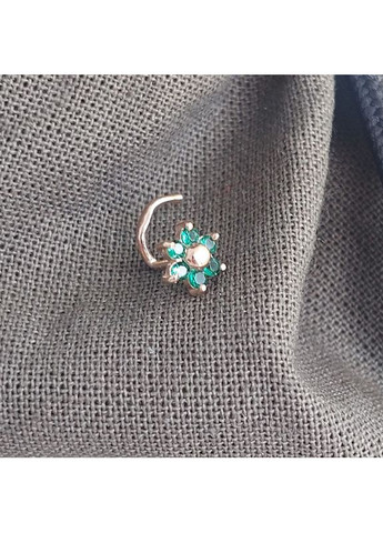 Пирсинг в нос цветок из золота с зелеными фианитами. No Brand (355921908)