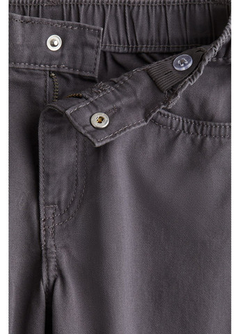 Штани котонові з кишенями для хлопчика Loose fit 1264841-001 графітовий H&M (369842265)