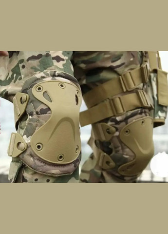 Военный набор наколенники с налокотниками 4 штуки на резинке, тактическая защита колен и локтей Мультикам No Brand (331146094)