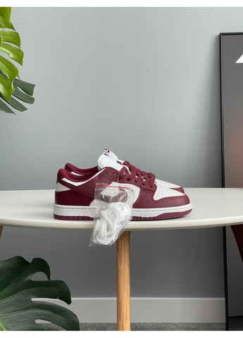 Кроссовки женские и мужские Nike Dunk Low Team Red Bordo White | Найк СБ Данк бордовые No Brand бордовые демисезоны (352252489)