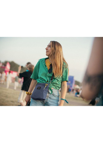 Сумка через плечо GO Crossbody Pouch Dark Blue (35125651) Pacsafe (329405851)