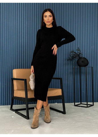 Чорна кежуал жіноча в'язана сукня міді з розрізом MonCher