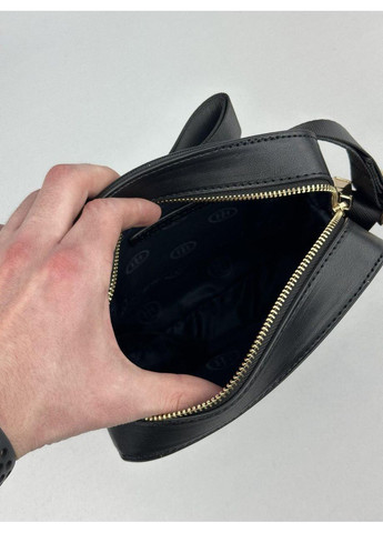 Сумка-планшет чоловіча через плече з логотипом Tommy Hilfiger Чорний No Brand (362219609)