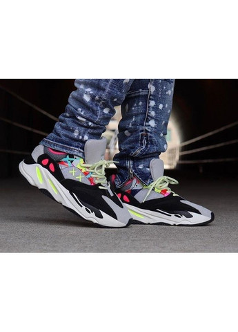 Розовые демисезонные кроссовки мужские adidas yeezy boost 700 v1 wave runner pink kaws адидас изи буст No Brand