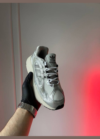 Серые всесезонные кроссовки Vakko Adidas Ozmillen Shoes Grey IF4015