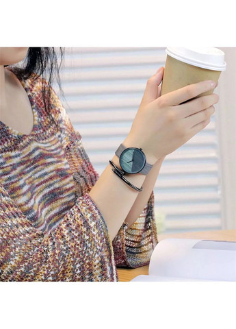 Стильные женские наручные часы с имитацией под дерево «Wood watch» в сером цвете China (366874731)