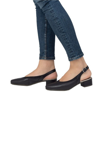 Черные босоножки Rieker