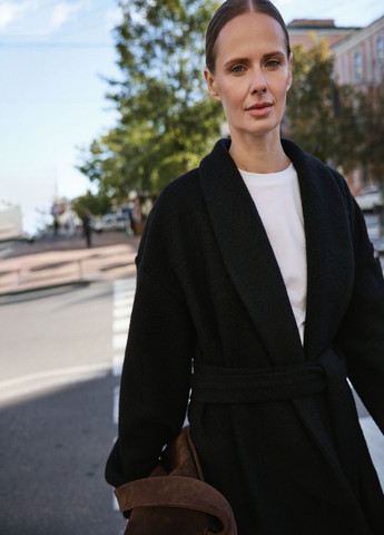 Черное Пальто-кардиган из итальянской шерсти Kohai