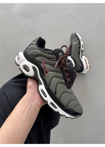 Чорні Осінні кросівки чоловічі nike air max tn plus black / khaki найк аір макс тн плюс No Brand