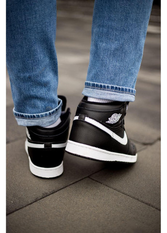Черные демисезонные кроссовки мужские nike air jordan 1 high black white winter найк аир джордан No Brand