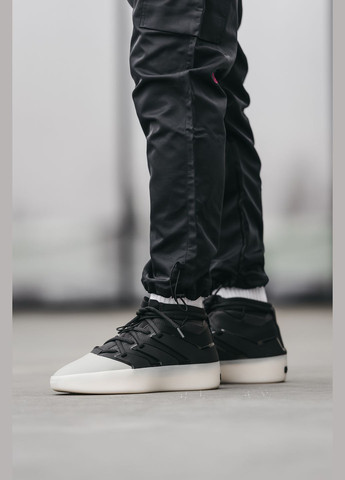 Черно-белые демисезонные кроссовки мужские adidas fear of god black white | адидас фир оф гад черно-белые No Brand