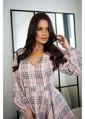 Розовое коктейльное платье букле клеточка 24086 розовая Tanita-Romario