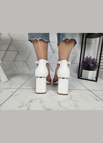 Белые босоножки на высоком устойчивом каблуке с ремешком застежкой белые (23,5 см) sp-2963 No Brand