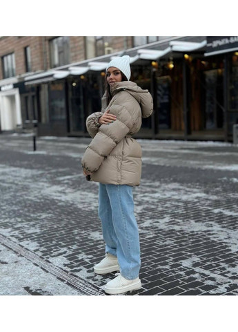 Бежева демісезонна куртка жіноча тепла Style Point