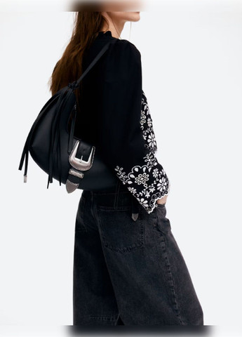 Чорна блузка H&M