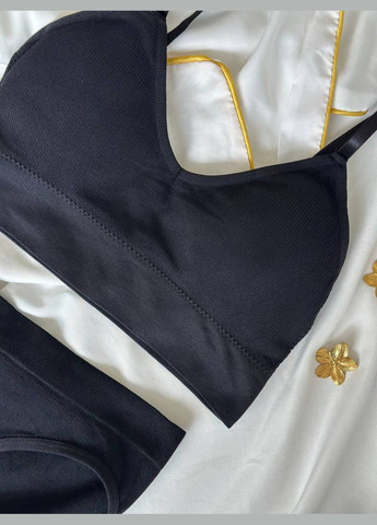 Черный демисезонный удобный яркий комплектик Vakko