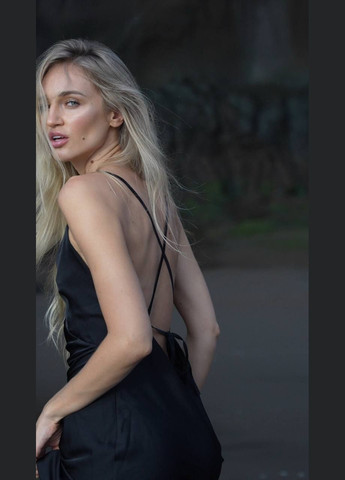 Черное вечернее платье женское с открытой спиной Україна однотонное