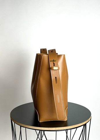 Женская сумка Olivia коричневая No Brand (290194551)