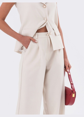 костюм-двійка бежевого кольору із брюками Dressa (293486231)