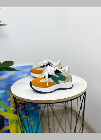 Бежеві дитячі кросівки бежеві 857 No Brand