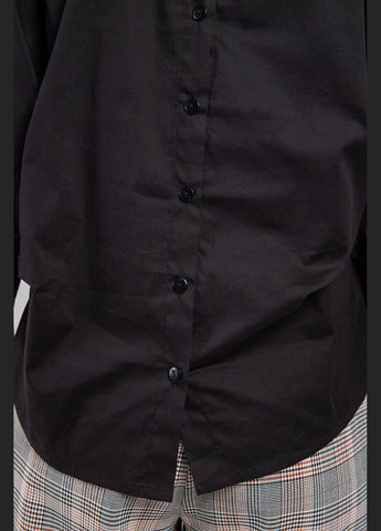 Чорна сорочка жіноча чорна базова з гудзиками на спині mkad7467-05 Modna KAZKA