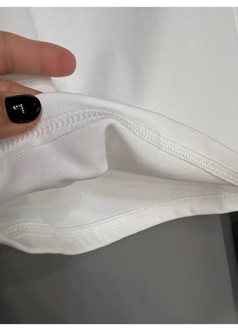 Майка жіноча A-N 25001 з широкими бретелями і металевим значком літери No Brand — 334098206