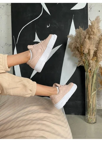 Розовые демисезонные кроссовки мужские nike air force 1 pixel beige pink найк аир форс 1 розовые No Brand
