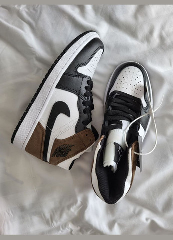 Черно-белые зимние кроссовки зимние мужские и женские nike air jordan 1 winter black white | найк аир джордан 1 черно-белые с мехом No Brand