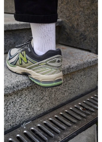 Серые демисезонные кроссовки мужские new balance 860 v2 green нью беланс 860 No Brand