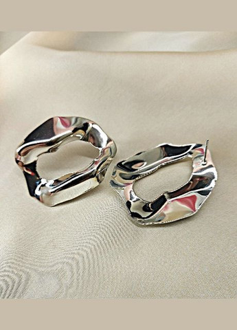 Сережки жіночі М'який метал кола сріблясті No Brand (338217788)