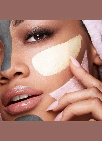 Зволожуюча та заспокійлива глиняна маска для обличчя Pink Clay Mask 50 мл Kiko Milano (299484965)