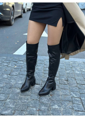 Черные осенние женские кожаные ботфорты VZUTIK